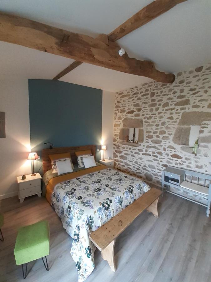 Les Chambres Du Couraud Saint-Aubin-des-Ormeaux Luaran gambar